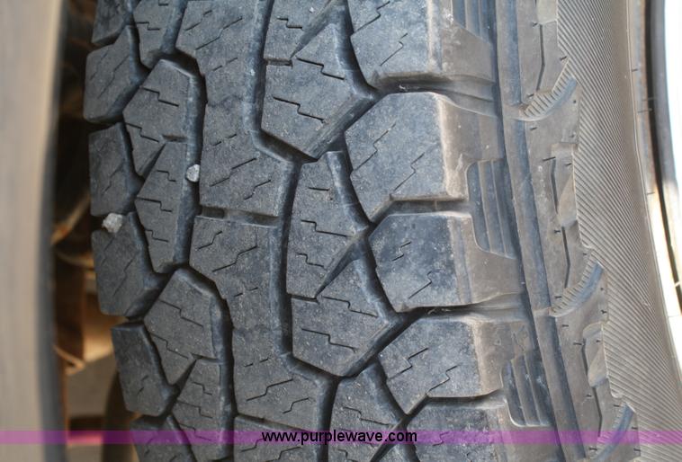 image for item A2475 1992 Ford E350 XLT van