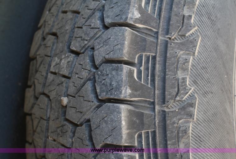 image for item A2475 1992 Ford E350 XLT van