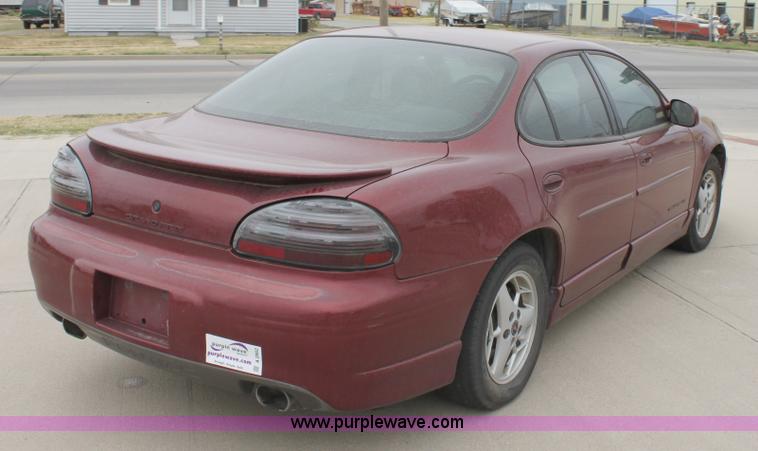 image for item A2862 2001 Pontiac Grand Prix GT