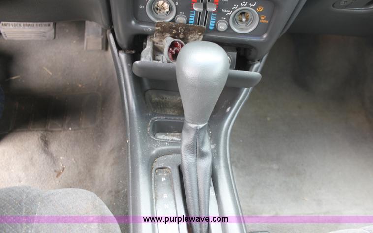 image for item A2862 2001 Pontiac Grand Prix GT