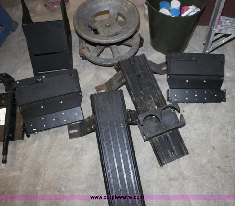 image for item A2865 Assorted patrol car equipment