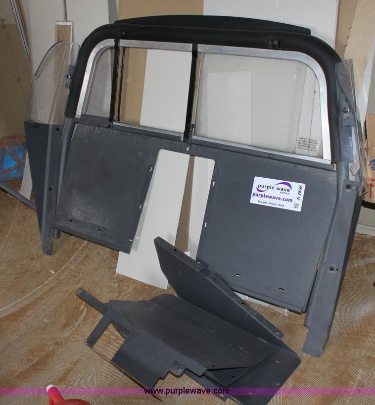 image for item A2866 Police car cab divider