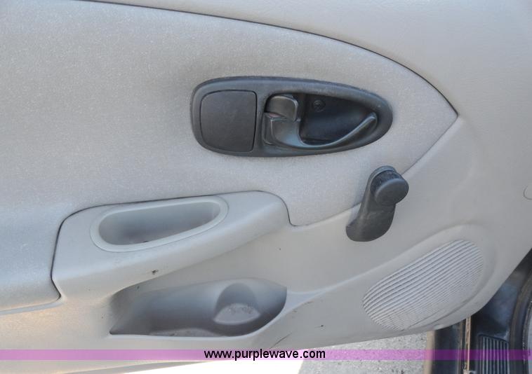 image for item A3184 2000 Saturn SL1