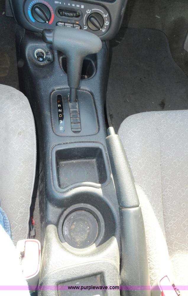 image for item A3184 2000 Saturn SL1