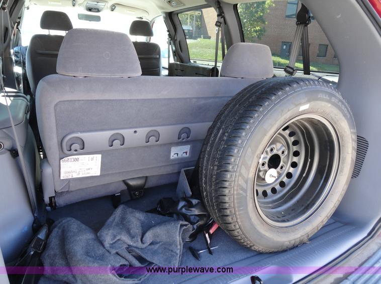 image for item A3187 1999 Chrysler Town & Country LX mini van