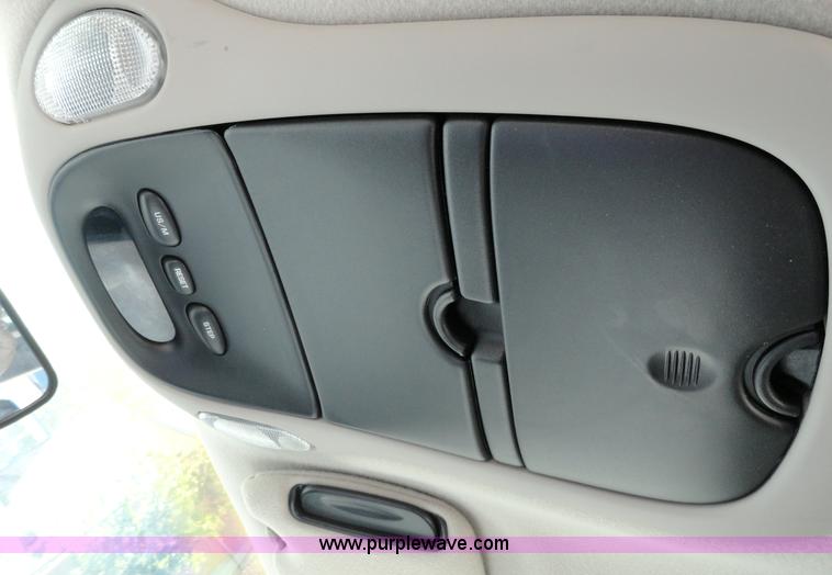 image for item A3187 1999 Chrysler Town & Country LX mini van