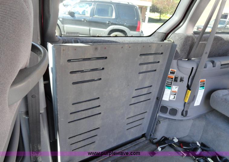 image for item A3187 1999 Chrysler Town & Country LX mini van