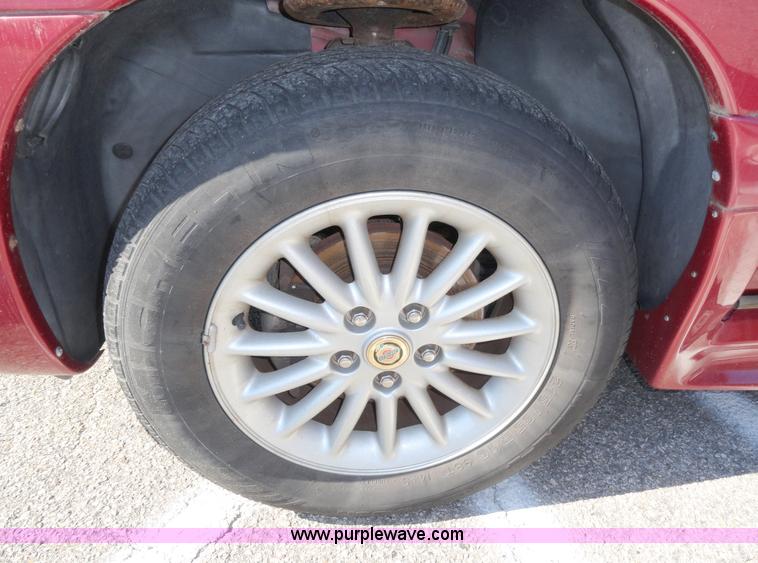 image for item A3187 1999 Chrysler Town & Country LX mini van