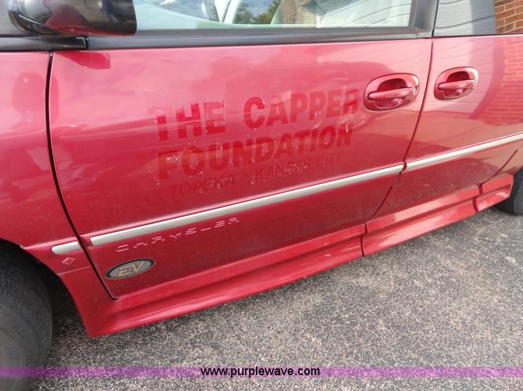 image for item A3187 1999 Chrysler Town & Country LX mini van