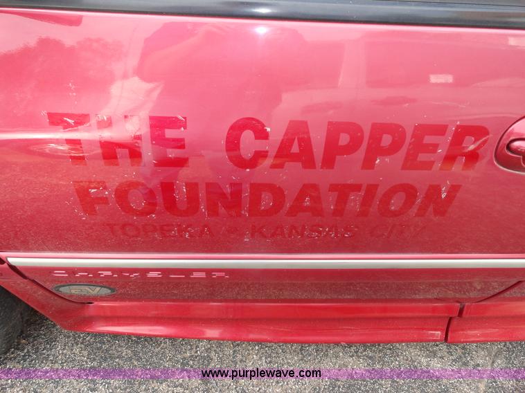 image for item A3187 1999 Chrysler Town & Country LX mini van