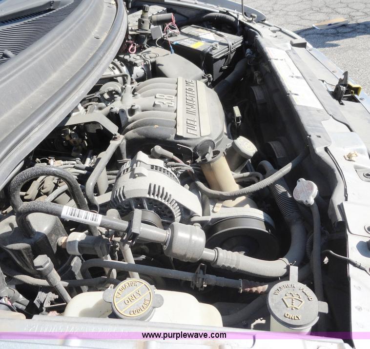 image for item A3188 1995 Ford Windstar LX mini van