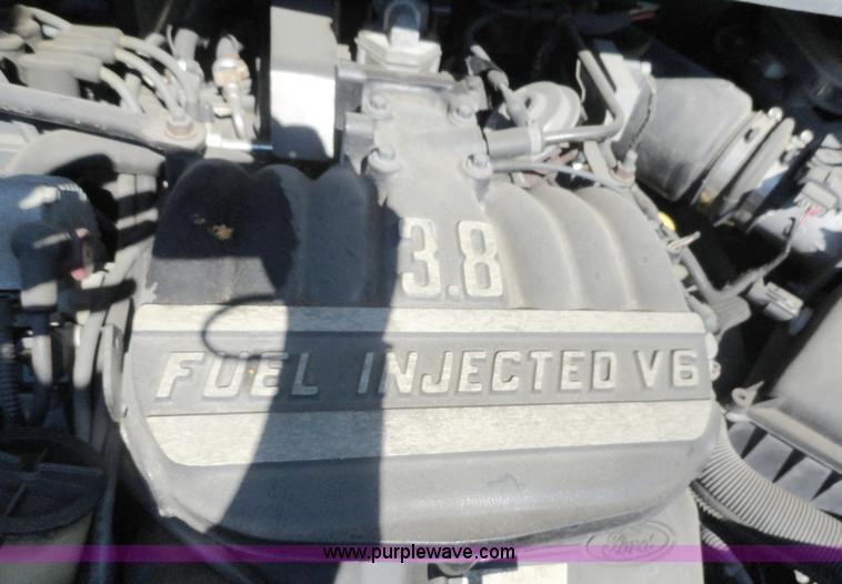 image for item A3188 1995 Ford Windstar LX mini van