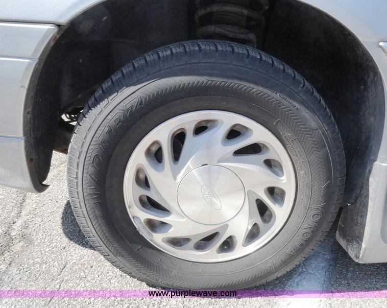 image for item A3188 1995 Ford Windstar LX mini van