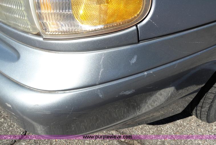 image for item A3188 1995 Ford Windstar LX mini van