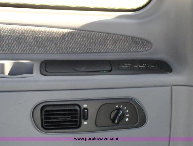 image for item A3188 1995 Ford Windstar LX mini van