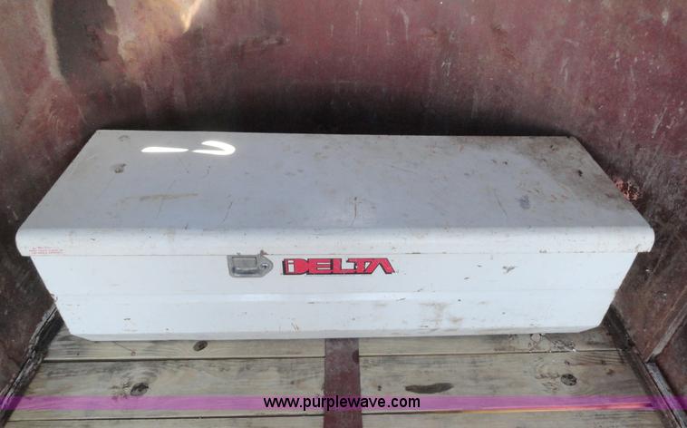 image for item A3246 1988 Rawhide 16' horse trailer