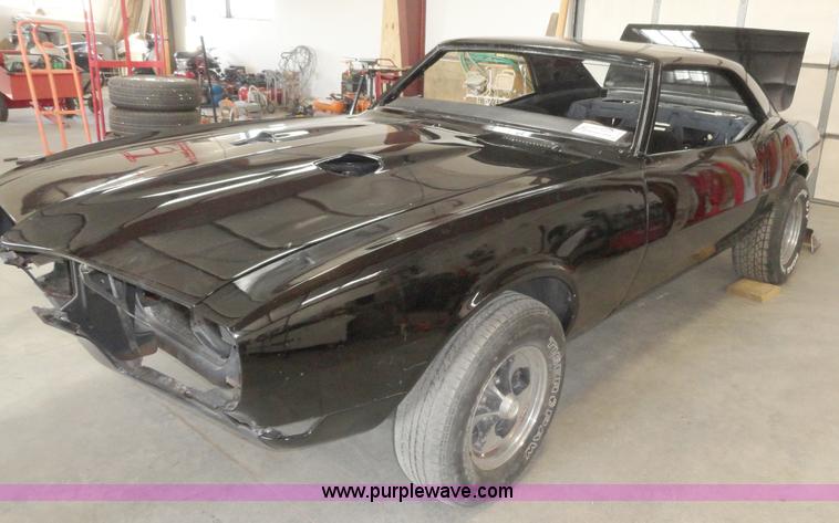 image for item A3252 1968 Pontiac Firebird