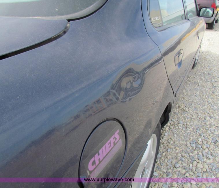 image for item A3528 1998 Ford Contour