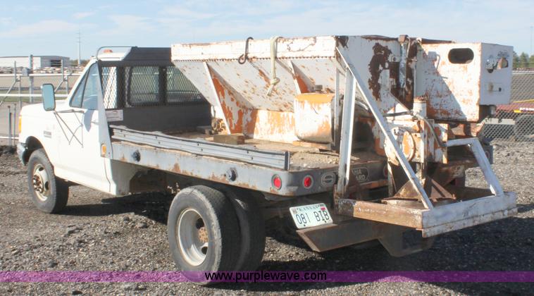 image for item A3602 1990 Ford F350 XL pickup truck