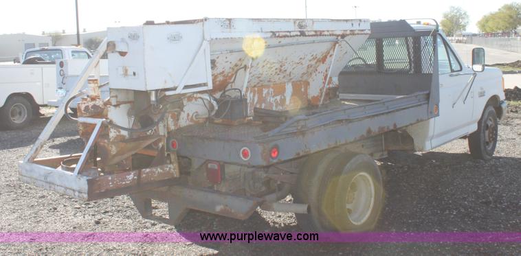 image for item A3602 1990 Ford F350 XL pickup truck