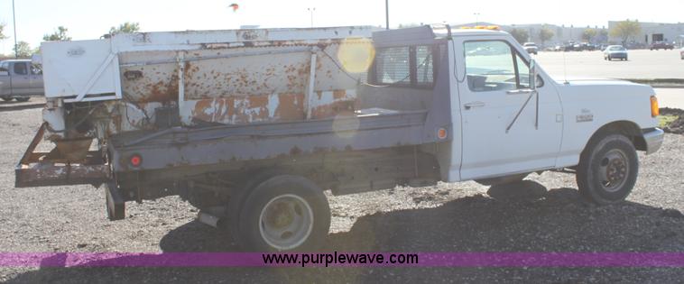 image for item A3602 1990 Ford F350 XL pickup truck