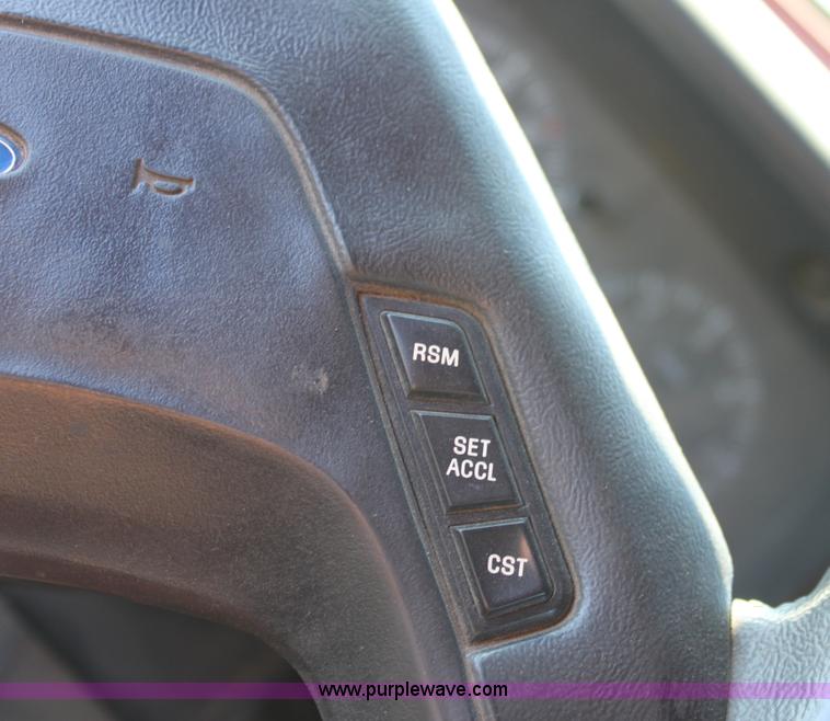 image for item A3602 1990 Ford F350 XL pickup truck