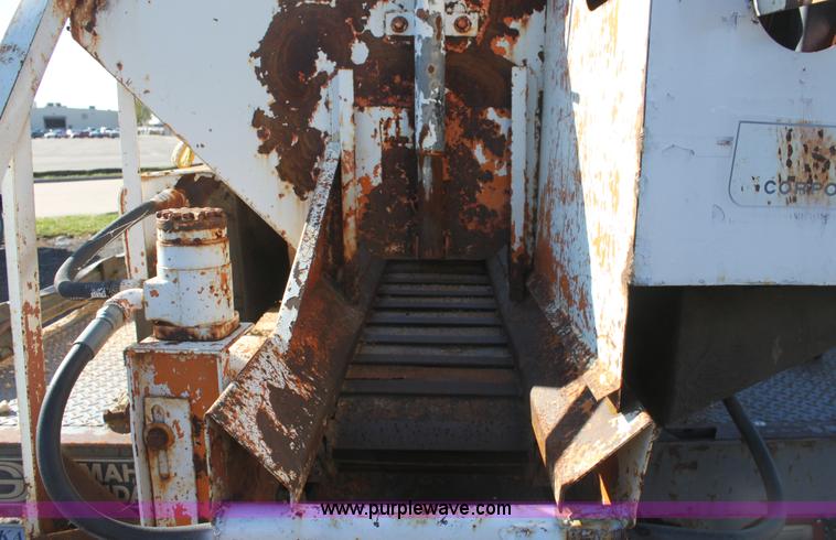 image for item A3602 1990 Ford F350 XL pickup truck