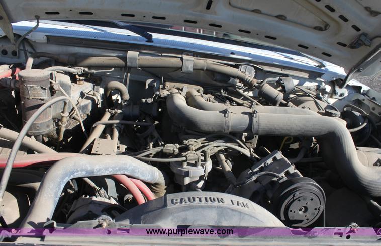 image for item A3602 1990 Ford F350 XL pickup truck