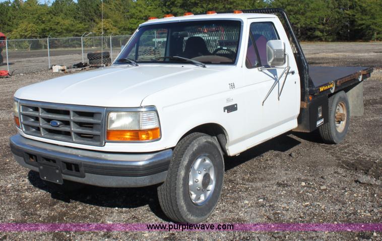 image for item A3603 1997 Ford F350 XLT pickup truck