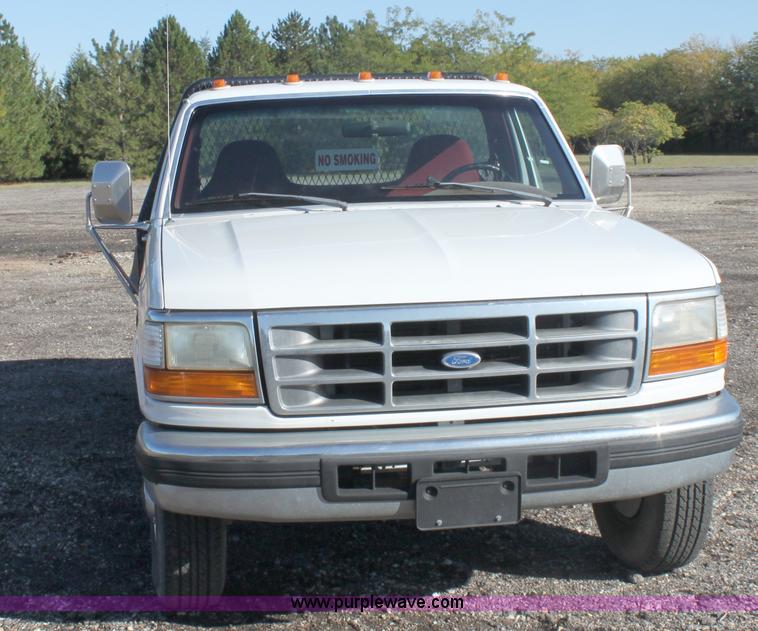 image for item A3603 1997 Ford F350 XLT pickup truck
