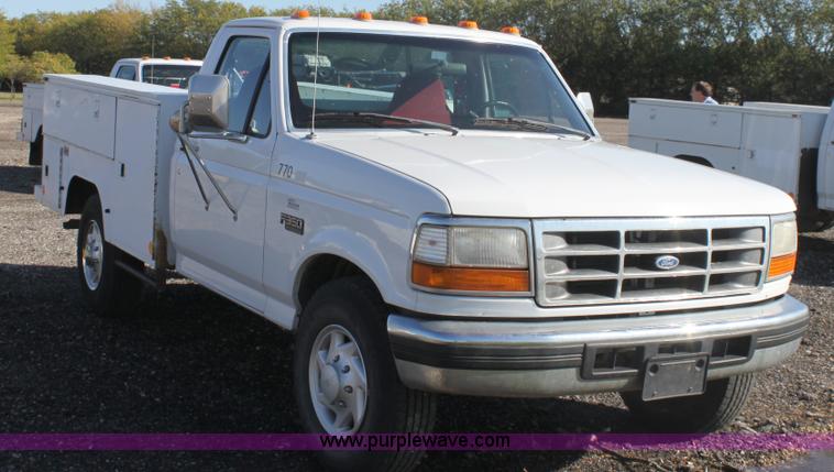image for item A3604 1997 Ford F350 XLT pickup truck