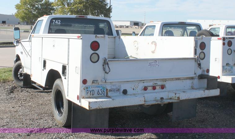 image for item A3610 1994 Ford F350 XLT pickup truck