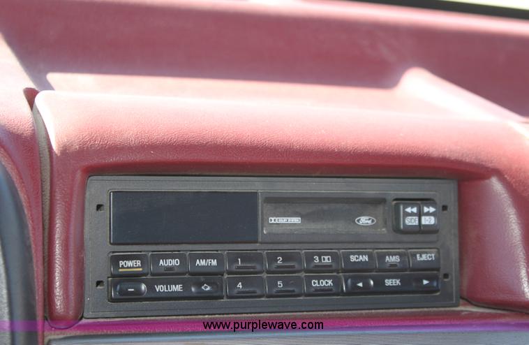 image for item A3610 1994 Ford F350 XLT pickup truck