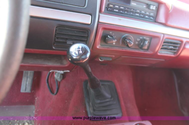 image for item A3610 1994 Ford F350 XLT pickup truck