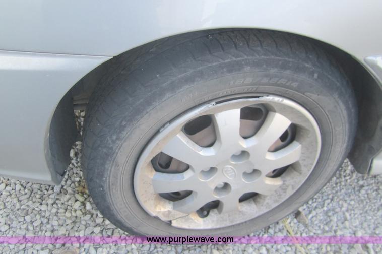 image for item B5526 2003 Kia Rio