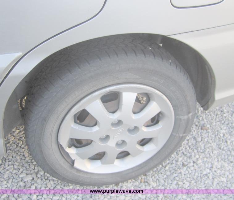 image for item B5526 2003 Kia Rio