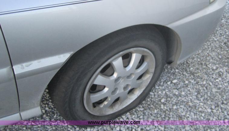 image for item B5526 2003 Kia Rio