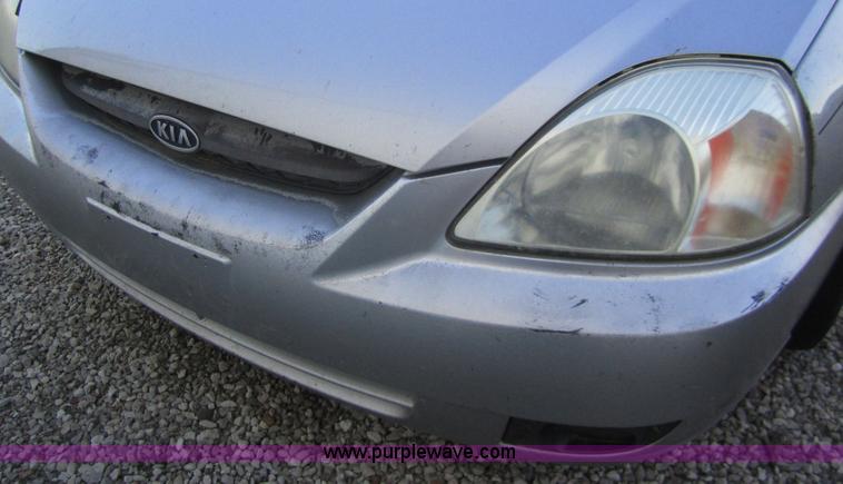 image for item B5526 2003 Kia Rio