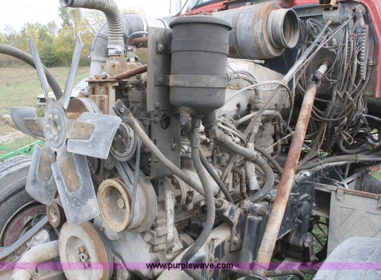 image for item B9330 Remanufactured Cummins Big Cam 400 diesel engine