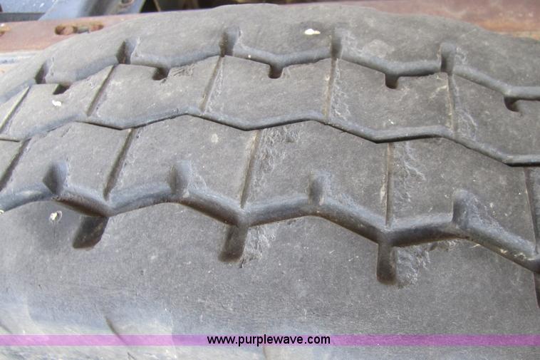 image for item C5013 1989 GMC TopKick 7000 dump truck