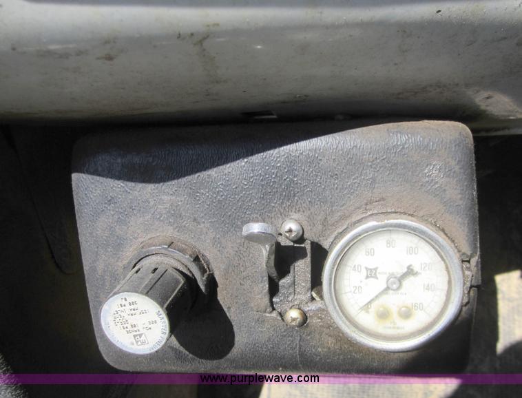 image for item C5013 1989 GMC TopKick 7000 dump truck