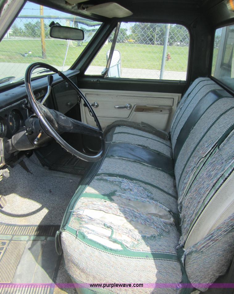 image for item C5015 1972 Chevrolet Cheyenne 10 pickup truck