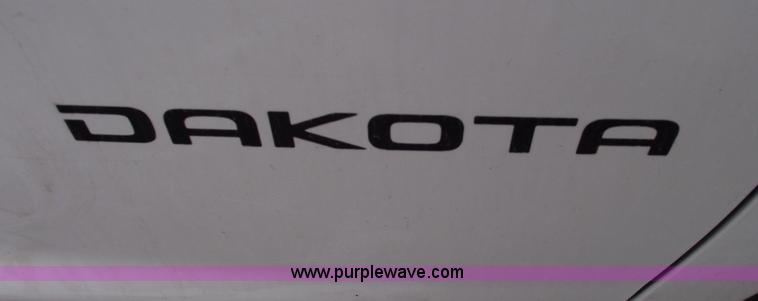 image for item C5664 2001 Dodge Dakota pickup truck