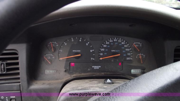 image for item C5664 2001 Dodge Dakota pickup truck