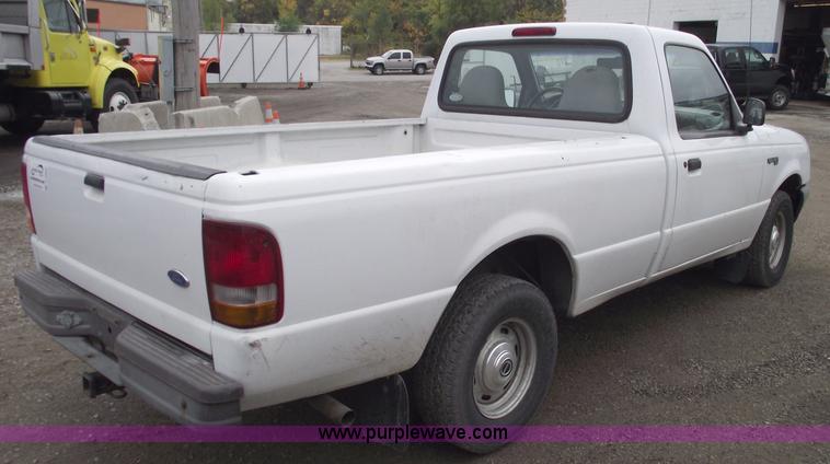 image for item C5665 1996 Ford Ranger XL pickup truck