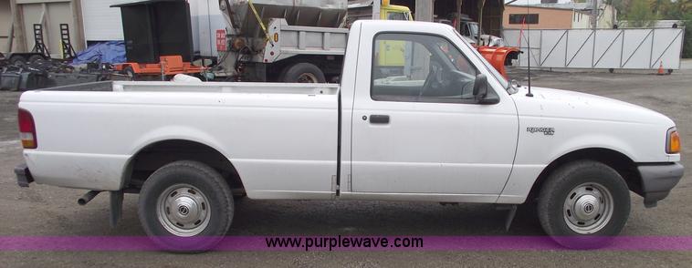 image for item C5665 1996 Ford Ranger XL pickup truck