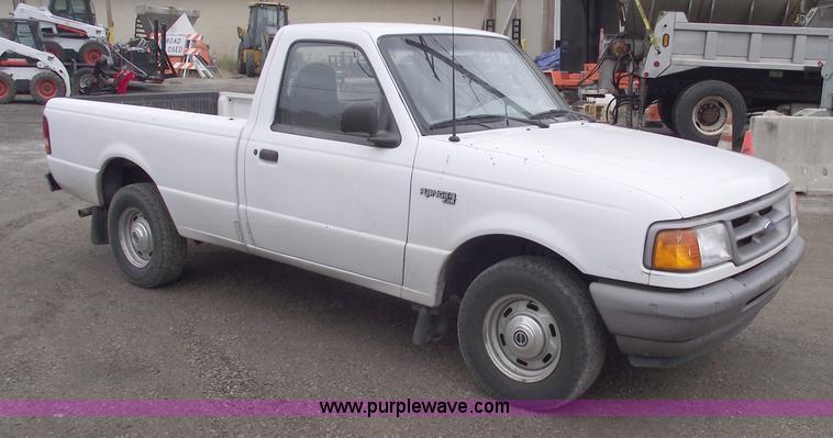 image for item C5665 1996 Ford Ranger XL pickup truck