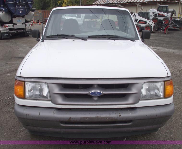 image for item C5665 1996 Ford Ranger XL pickup truck