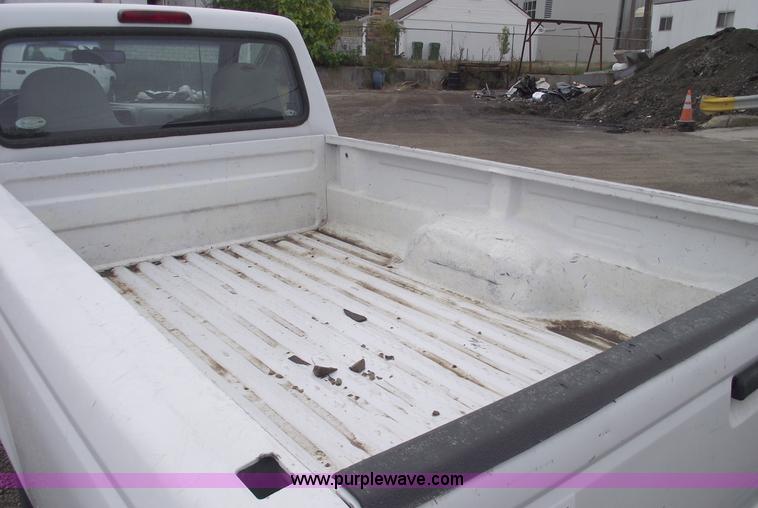 image for item C5665 1996 Ford Ranger XL pickup truck