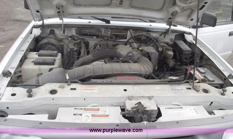 image for item C5665 1996 Ford Ranger XL pickup truck